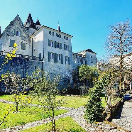 Chateau Des Senechaux, Bourdeilles ภายนอก รูปภาพ