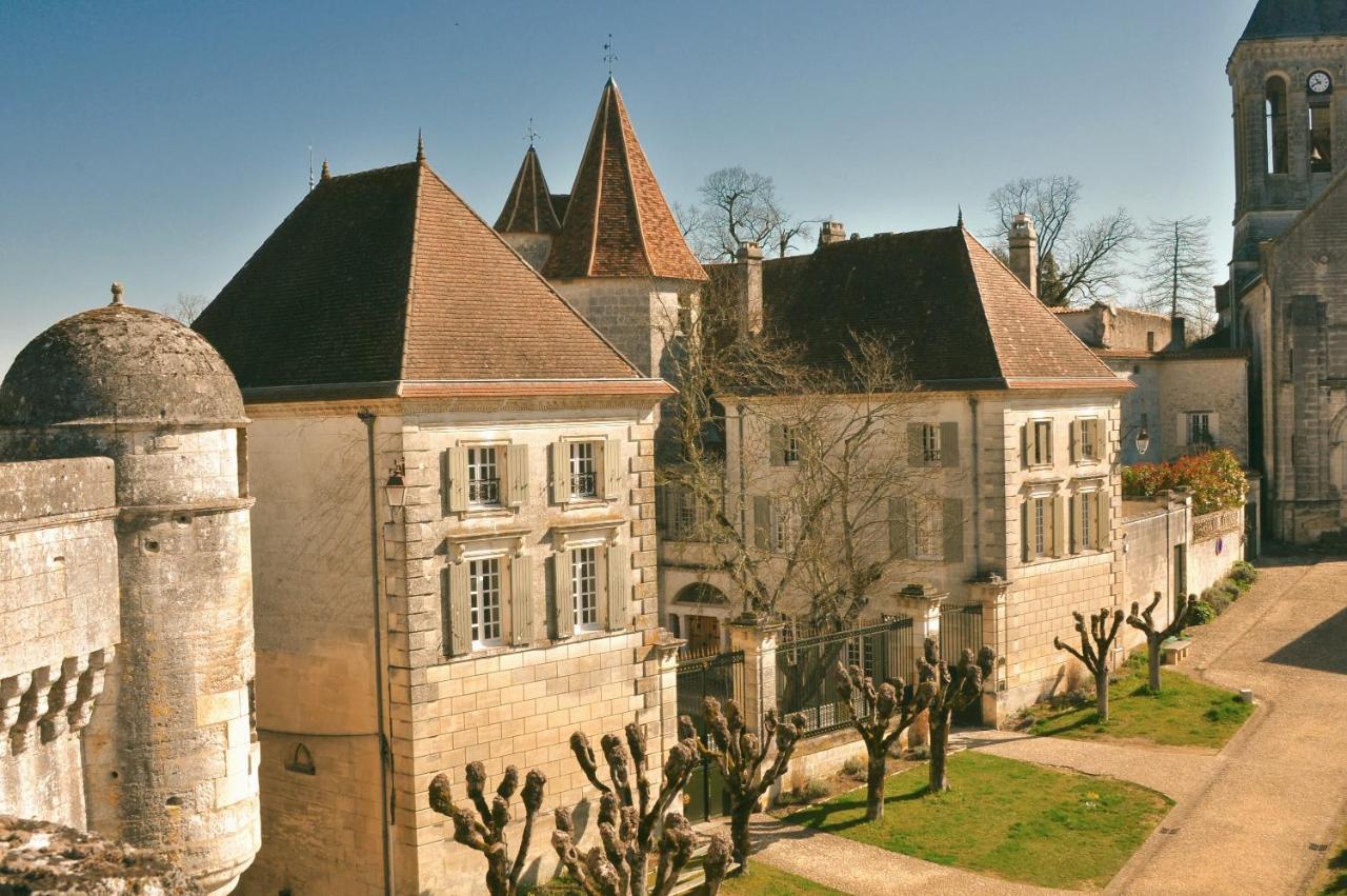 Chateau Des Senechaux, Bourdeilles ภายนอก รูปภาพ