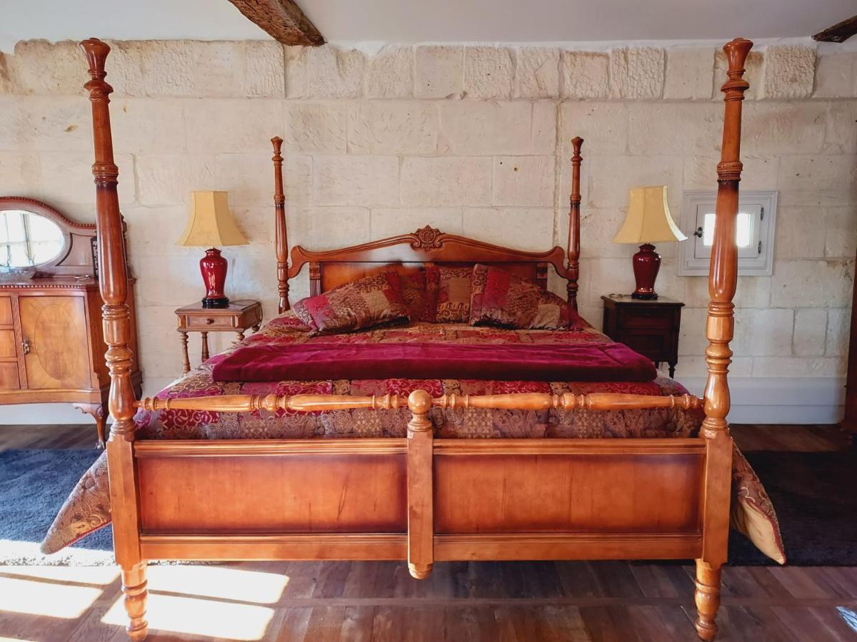 Chateau Des Senechaux, Bourdeilles ภายนอก รูปภาพ