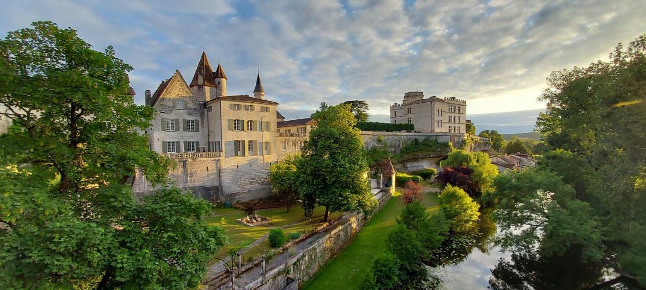 Chateau Des Senechaux, Bourdeilles ภายนอก รูปภาพ