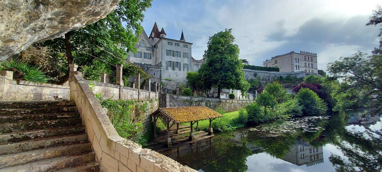Chateau Des Senechaux, Bourdeilles ภายนอก รูปภาพ